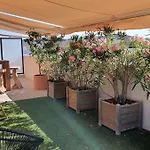 Rooftop Du Lavandou - Terrace And Pool Apartment